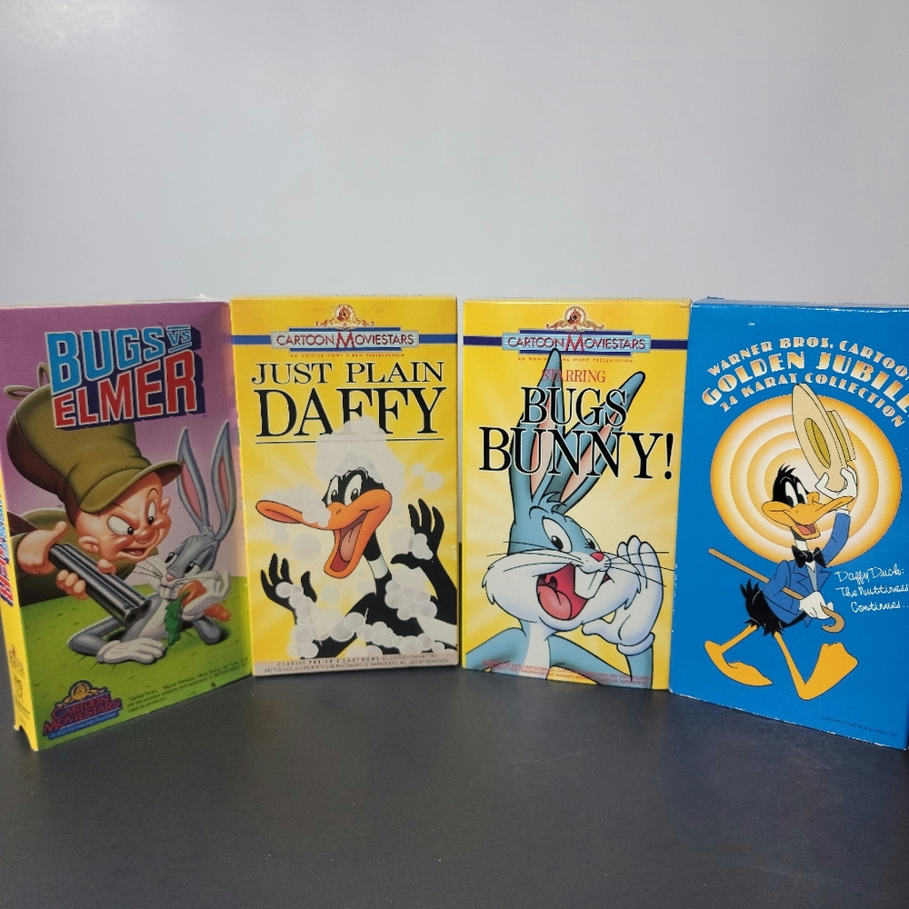 Warner Bros. VHS Bugs Bunny Collectable